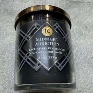 Bath & Body Works Midnight Addiction Candle - Black and Gold